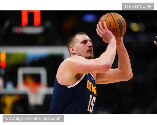 又是三节三双！约基奇狂轰32+14+14提前打卡 差3失误取大号四双，约基奇30+20+10