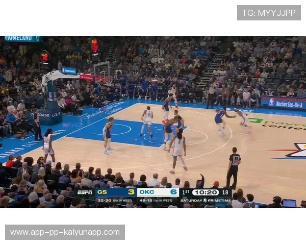 球员精准助攻撕裂对方防线